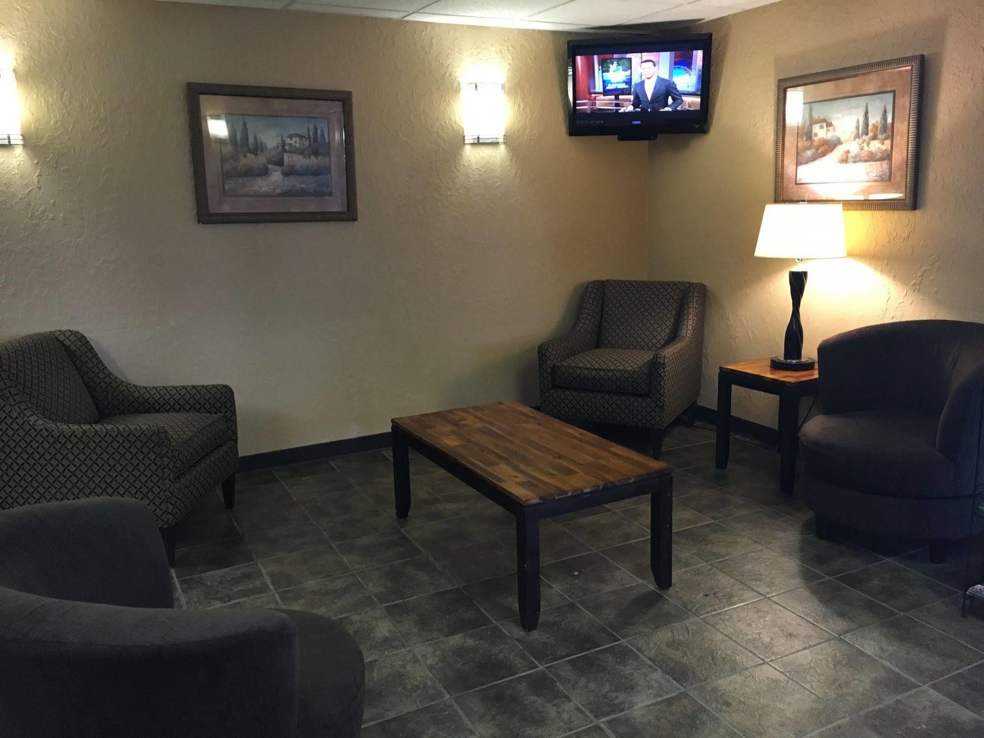 Med City Inn & Suites Rochester Mayo Clinic Area Екстериор снимка